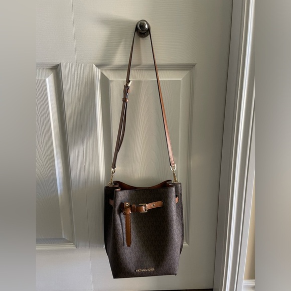 BRAND NEW Michael Kors Purse - Picture 2 of 4